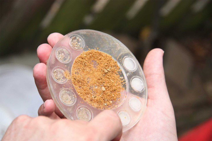 Using the sand ruler