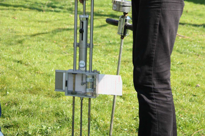 Using the Empire United penetrograph